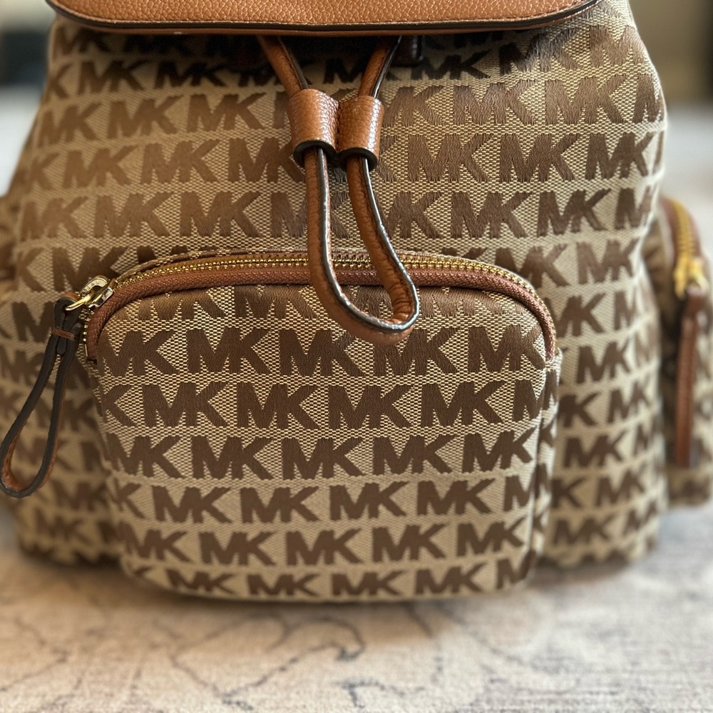 Michael Kors Abbey Large Logo Jacquard & Leather Backpack- Excellent Condition - Picture 6 of 14